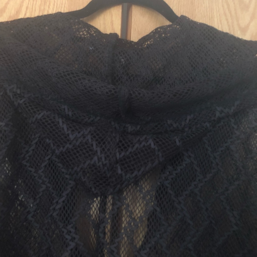 Transparente button up cover - Picture 5 of 5